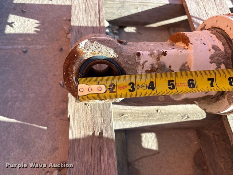 image for item EO4089 (6) ready mix truck hydraulic cylinders