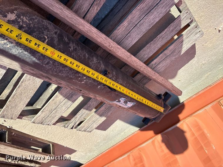 image for item EO4089 (6) ready mix truck hydraulic cylinders