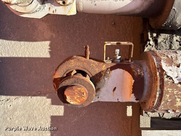 image for item EO4089 (6) ready mix truck hydraulic cylinders