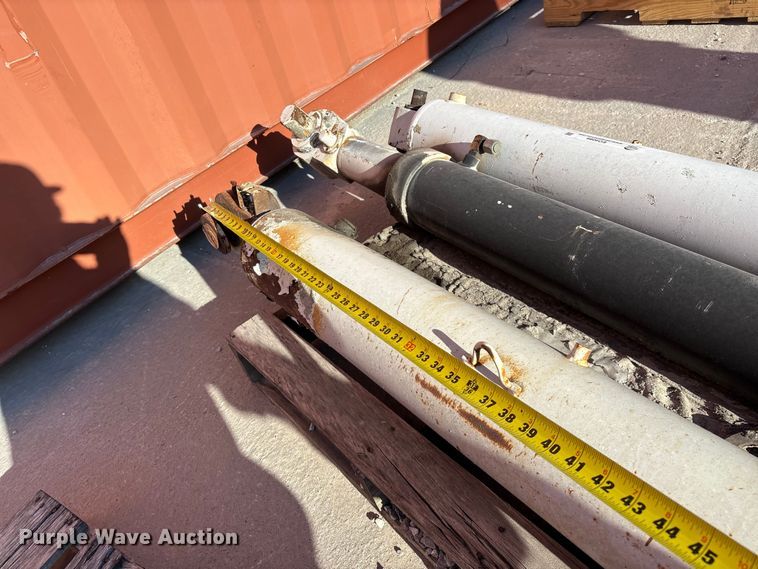 image for item EO4089 (6) ready mix truck hydraulic cylinders