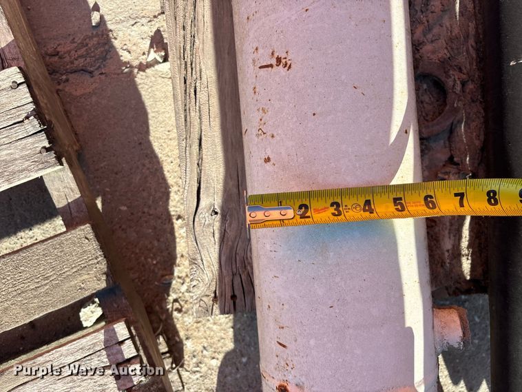 image for item EO4089 (6) ready mix truck hydraulic cylinders