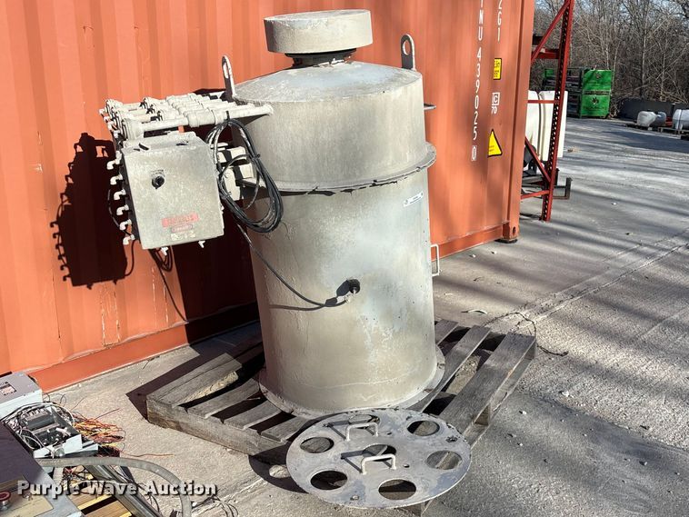 Dust collector