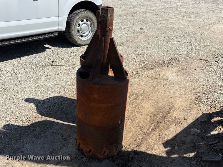 image for item EO4128 (2) 18