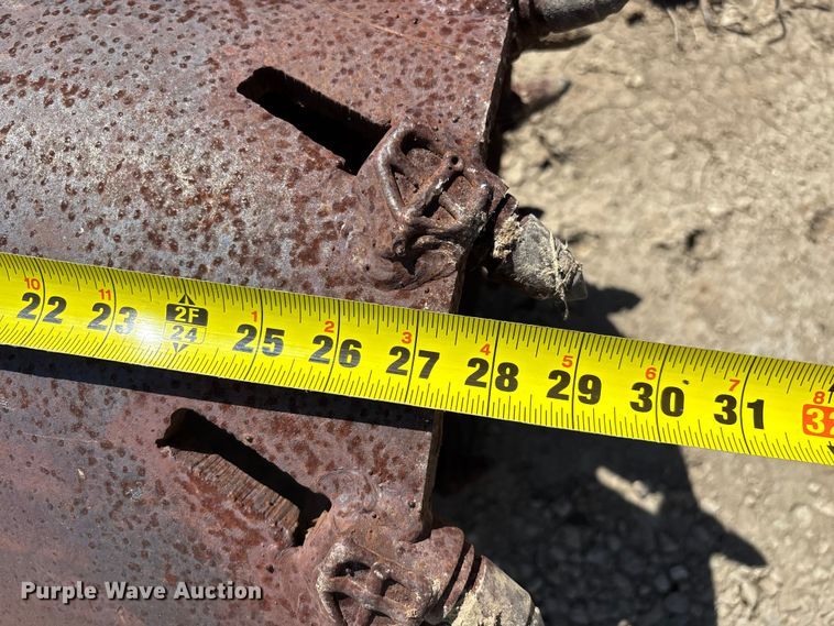 image for item EO4128 (2) 18