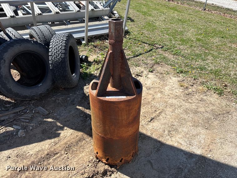 image for item EO4128 (2) 18