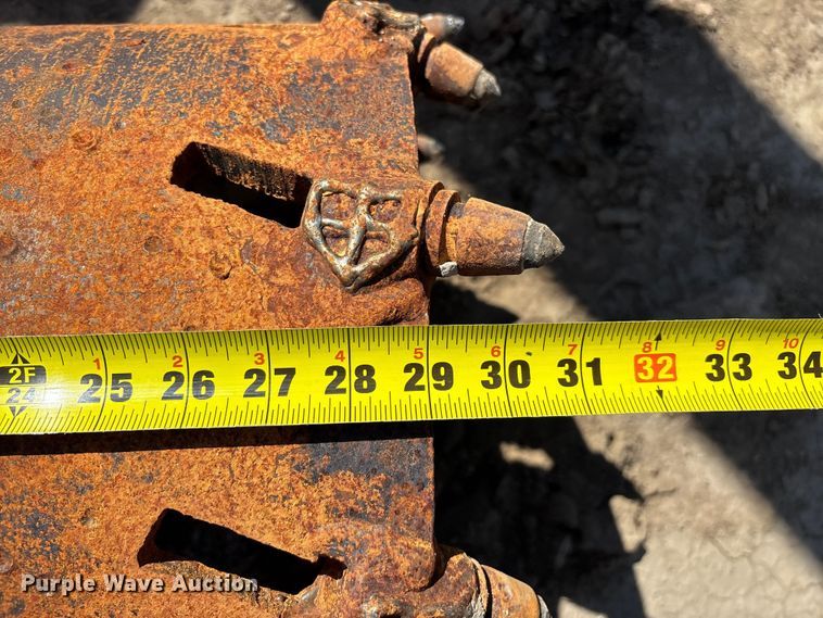 image for item EO4128 (2) 18