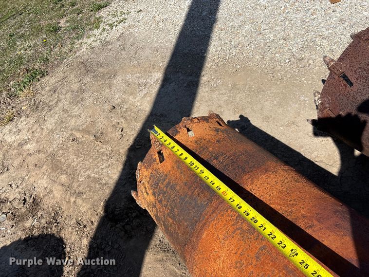 image for item EO4128 (2) 18