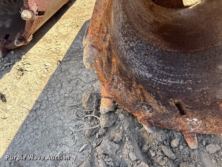 image for item EO4128 (2) 18