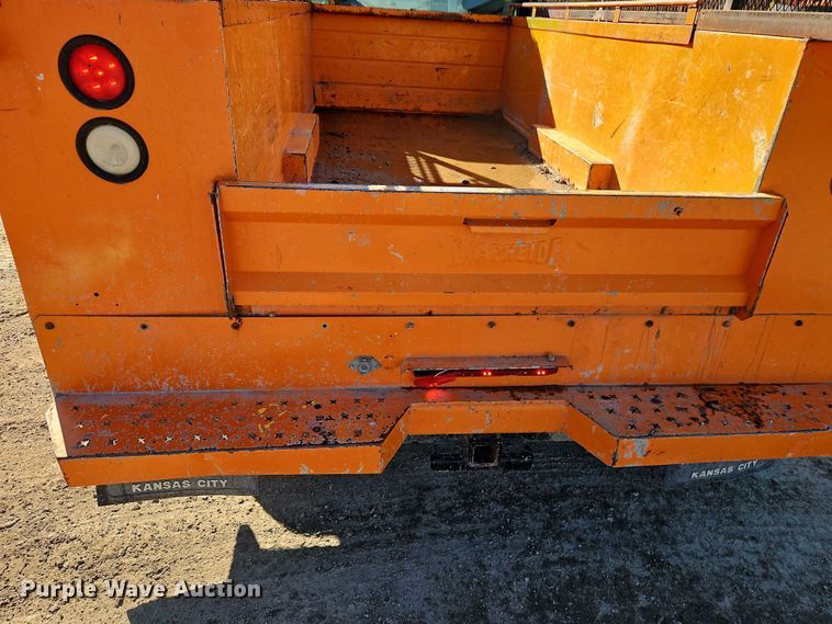 image for item EO7068 2013 Chevrolet Silverado 3500HD utility bed pickup truck