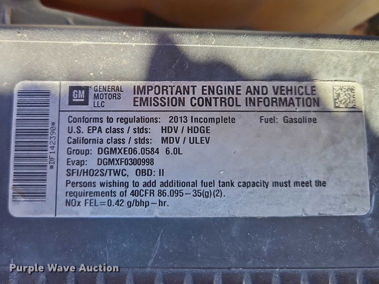 image for item EO7068 2013 Chevrolet Silverado 3500HD utility bed pickup truck