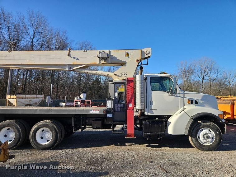 image for item EO7069 1999 Sterling L-Line crane truck