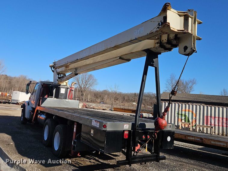 image for item EO7069 1999 Sterling L-Line crane truck