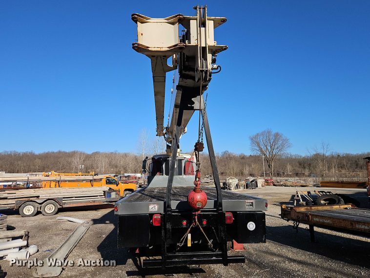 image for item EO7069 1999 Sterling L-Line crane truck