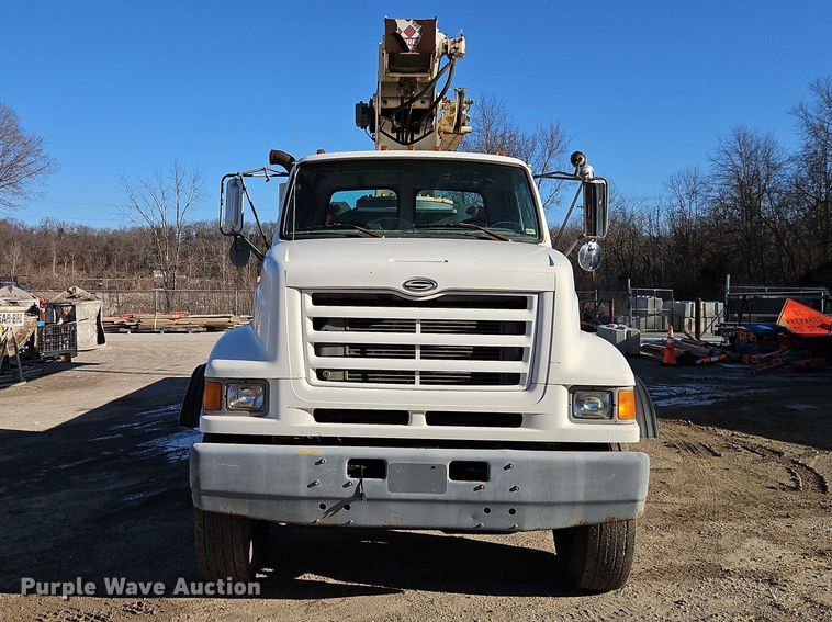 image for item EO7069 1999 Sterling L-Line crane truck