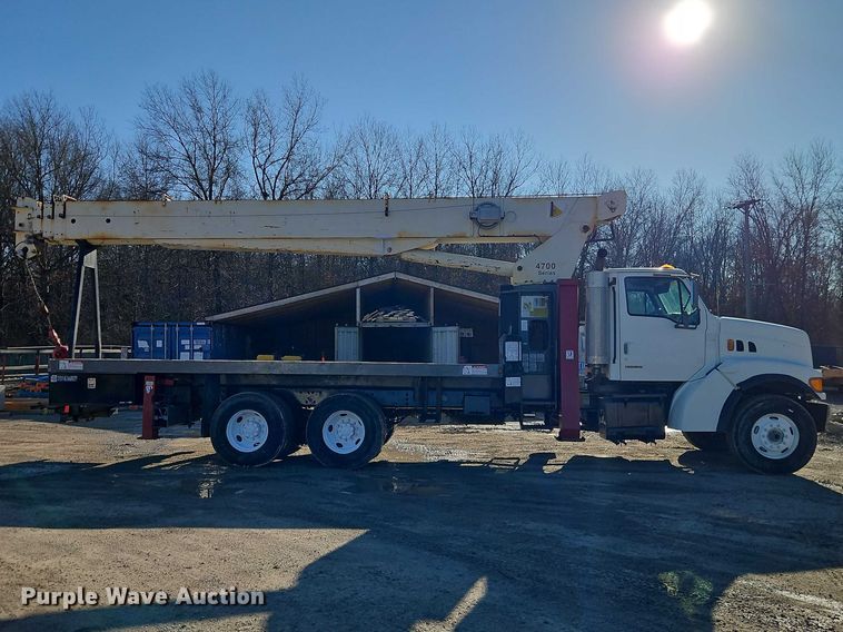 image for item EO7069 1999 Sterling L-Line crane truck