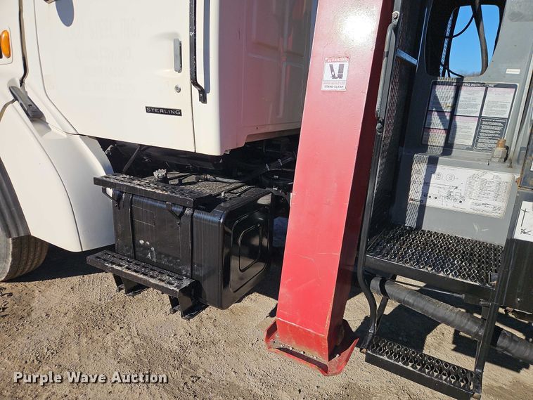 image for item EO7069 1999 Sterling L-Line crane truck
