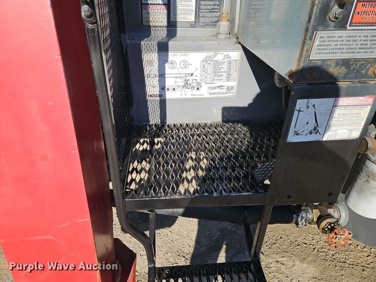 image for item EO7069 1999 Sterling L-Line crane truck