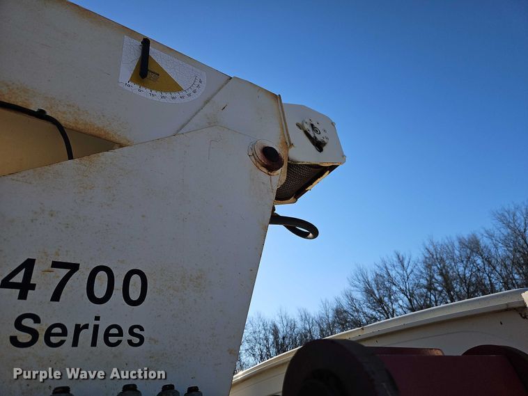 image for item EO7069 1999 Sterling L-Line crane truck