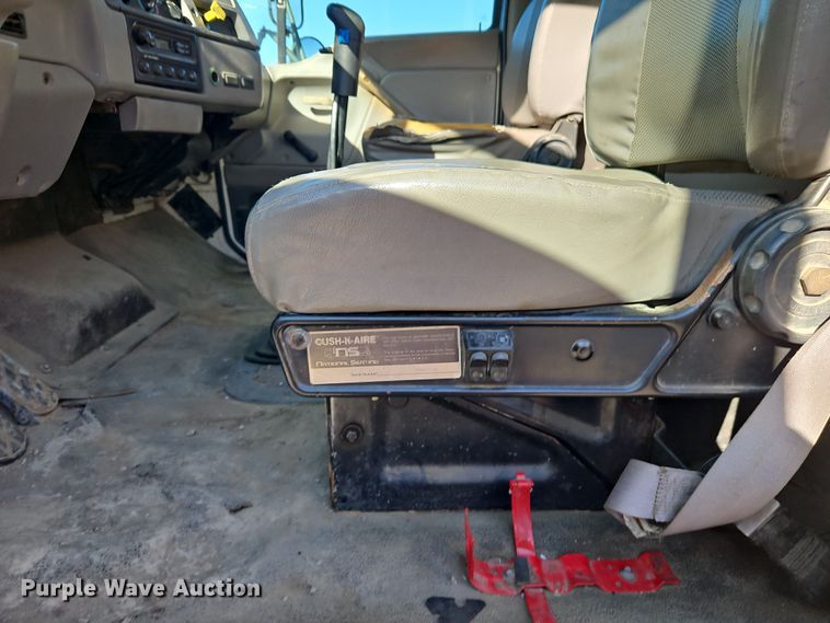 image for item EO7069 1999 Sterling L-Line crane truck