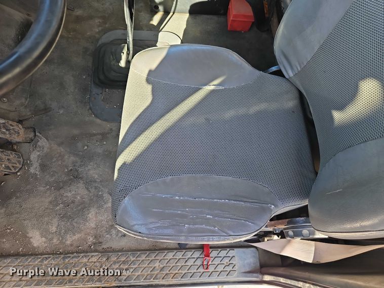 image for item EO7069 1999 Sterling L-Line crane truck