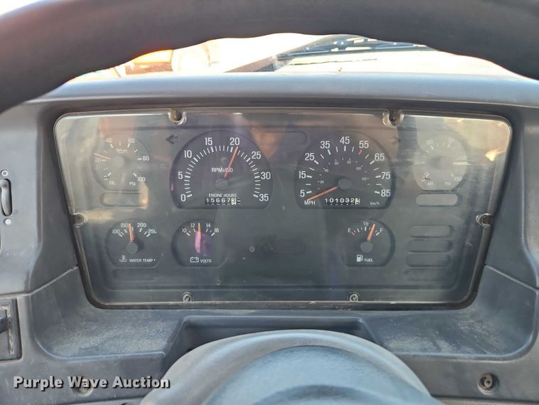 image for item EO7069 1999 Sterling L-Line crane truck