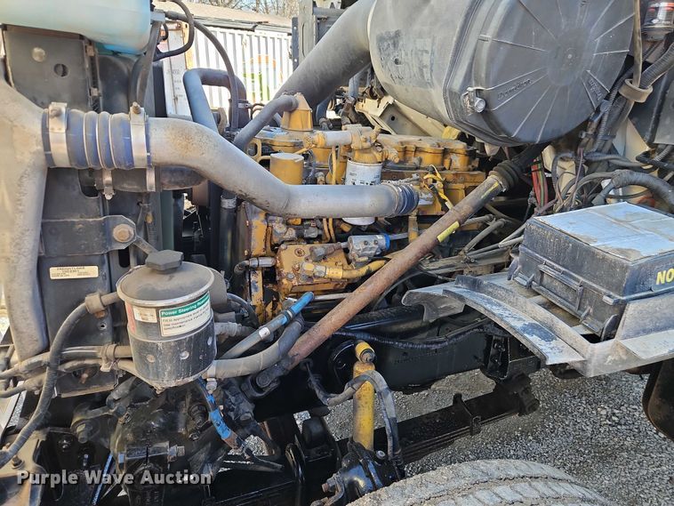 image for item EO7069 1999 Sterling L-Line crane truck