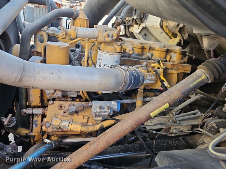 image for item EO7069 1999 Sterling L-Line crane truck