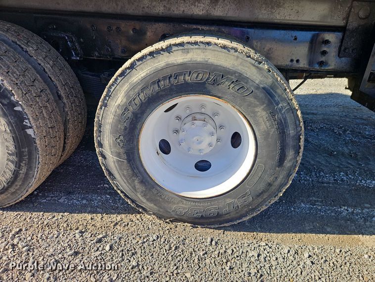 image for item EO7069 1999 Sterling L-Line crane truck