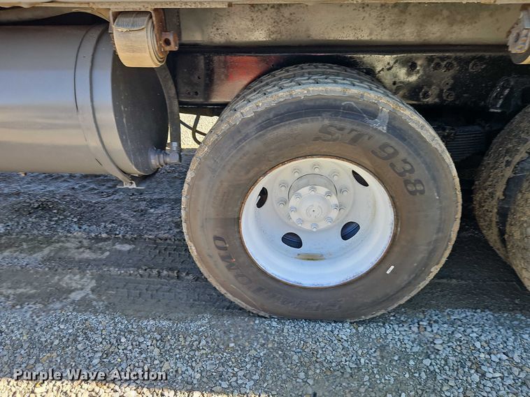 image for item EO7069 1999 Sterling L-Line crane truck