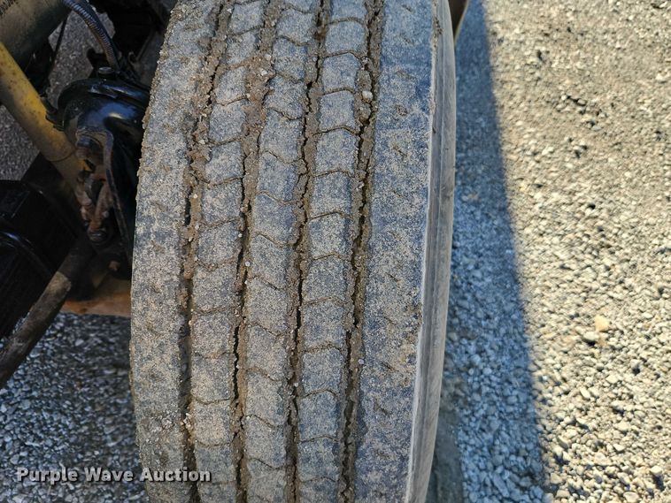 image for item EO7069 1999 Sterling L-Line crane truck