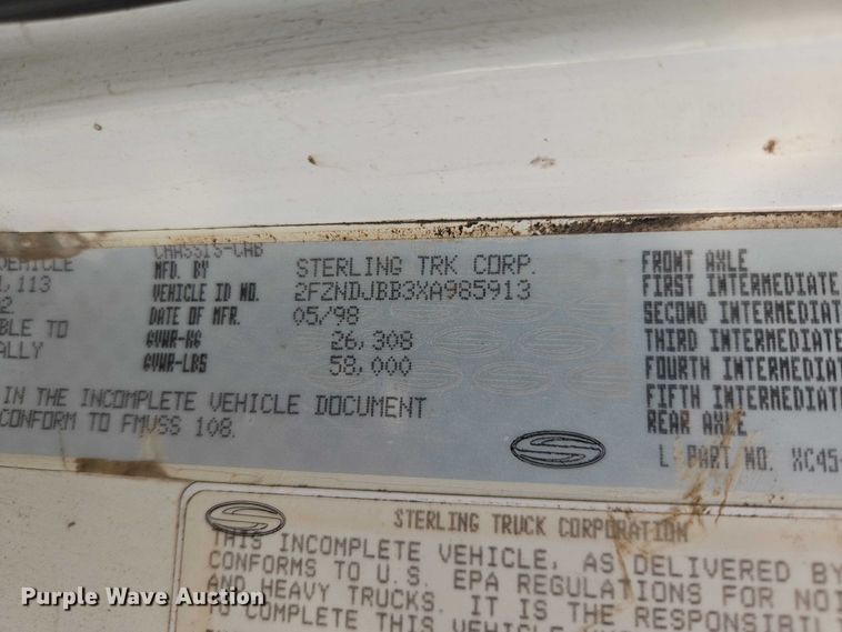 image for item EO7069 1999 Sterling L-Line crane truck