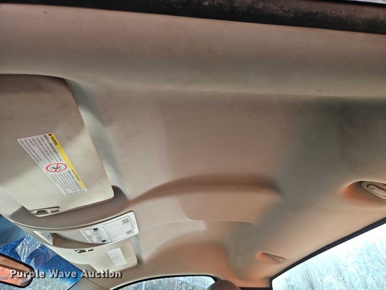 image for item EO7070 2013 Chevrolet Silverado 3500HD utility bed pickup truck
