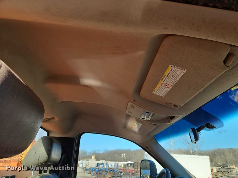 image for item EO7070 2013 Chevrolet Silverado 3500HD utility bed pickup truck