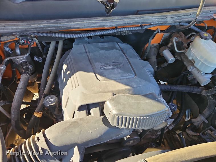 image for item EO7070 2013 Chevrolet Silverado 3500HD utility bed pickup truck