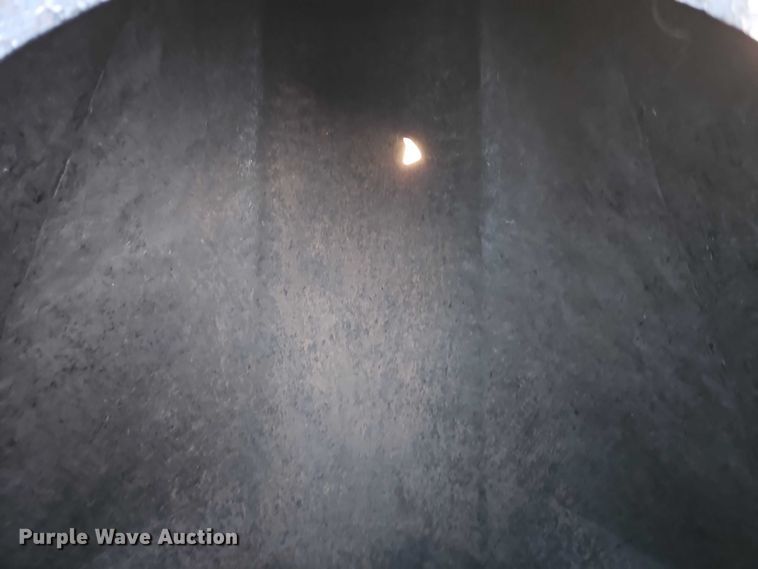 image for item EO7114 1968 Fruehauf asphalt trailer