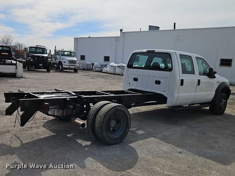 image for item EO7126 2005 Ford F550 Crew Cab truck cab and chassis