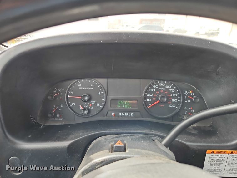 image for item EO7126 2005 Ford F550 Crew Cab truck cab and chassis