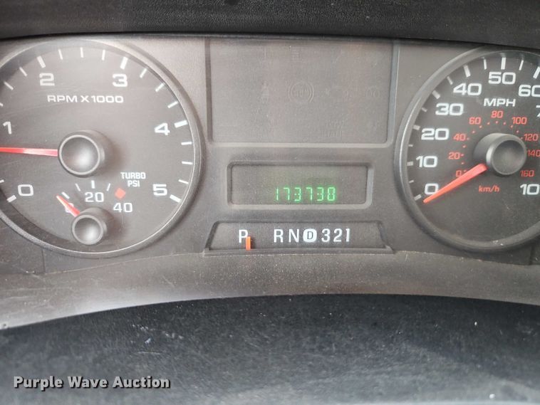 image for item EO7126 2005 Ford F550 Crew Cab truck cab and chassis