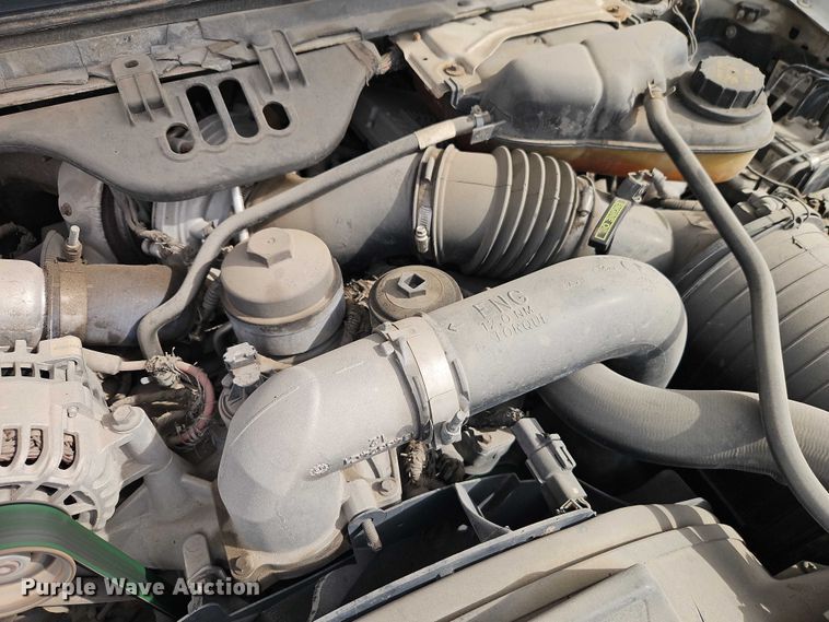 image for item EO7126 2005 Ford F550 Crew Cab truck cab and chassis