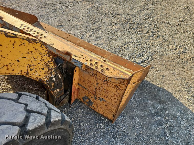 image for item EO7127 2011 Caterpillar 272C skid steer loader