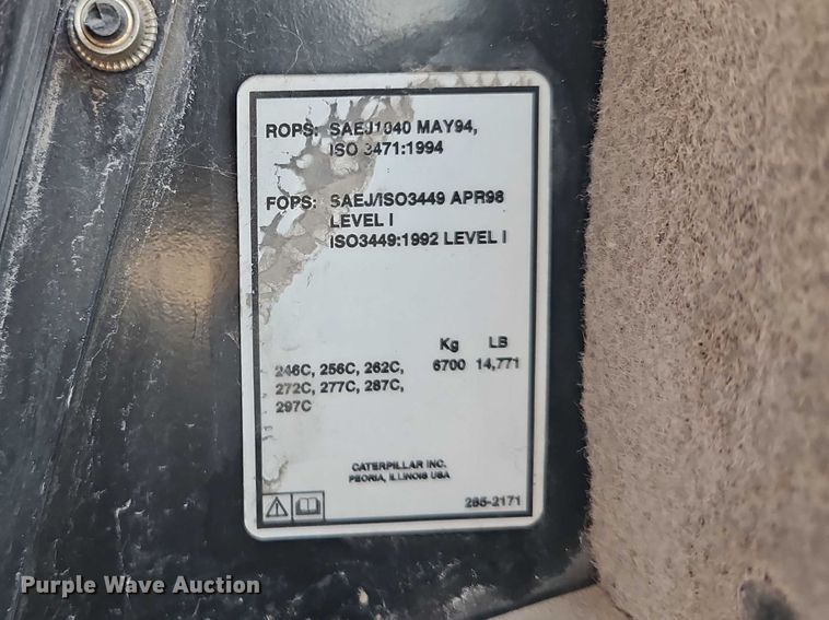 image for item EO7127 2011 Caterpillar 272C skid steer loader