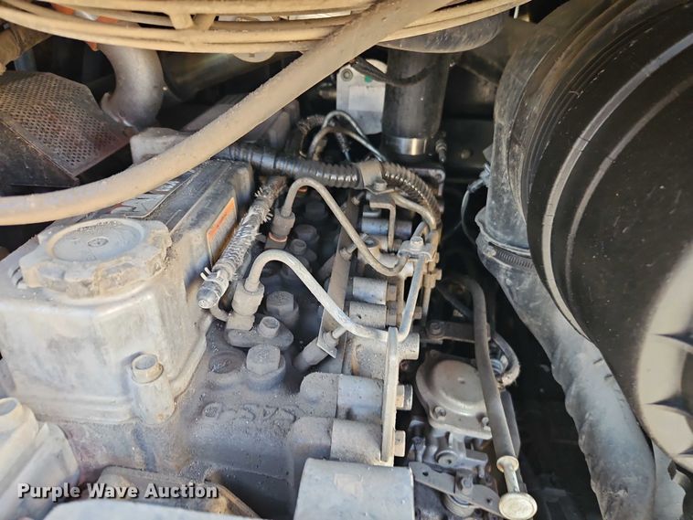 image for item EO7127 2011 Caterpillar 272C skid steer loader