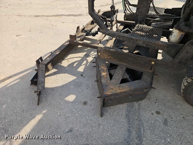 image for item EO7129 Neal DA850 seal coat machine