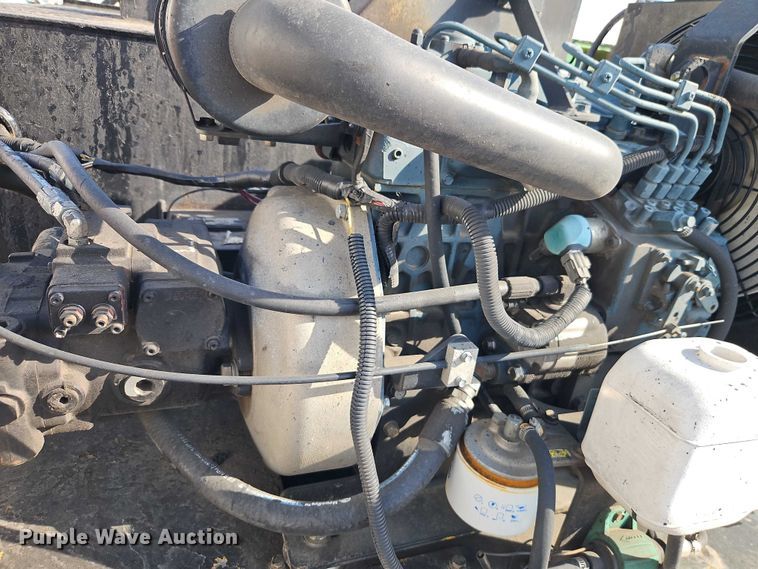 image for item EO7129 Neal DA850 seal coat machine