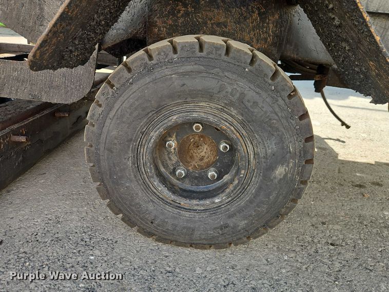 image for item EO7129 Neal DA850 seal coat machine