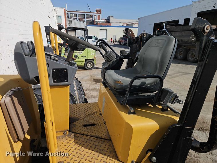 image for item EO7130 Caterpillar CC24 double drum roller