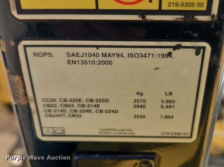 image for item EO7130 Caterpillar CC24 double drum roller