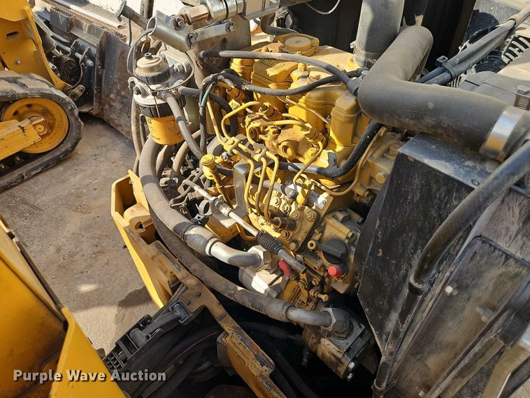 image for item EO7130 Caterpillar CC24 double drum roller