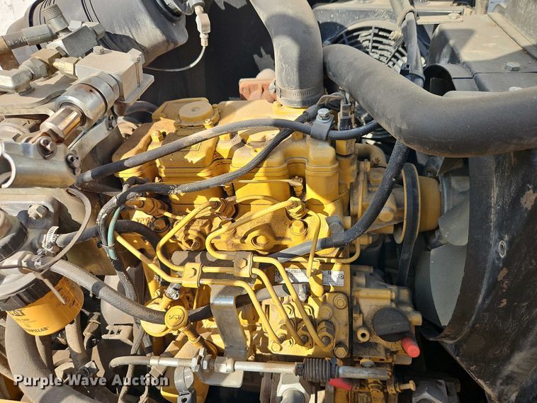 image for item EO7130 Caterpillar CC24 double drum roller