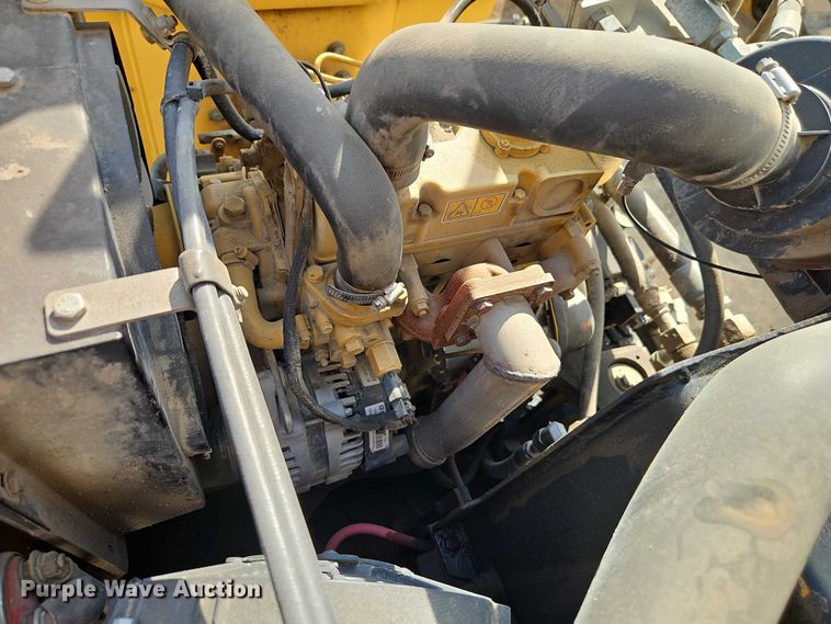 image for item EO7130 Caterpillar CC24 double drum roller